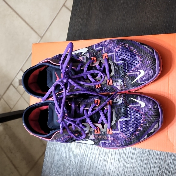 Size 8 Nike Free 5.0 - Picture 5 of 5